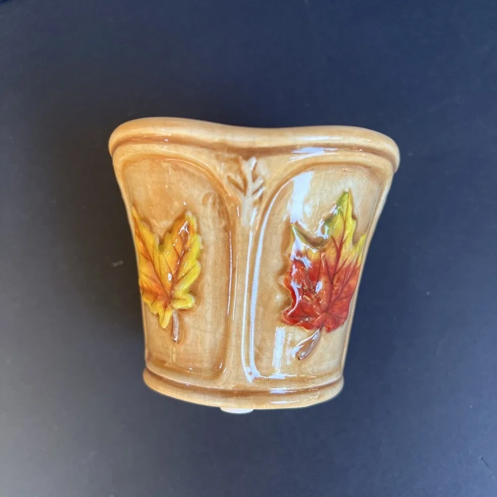 VTG Retired Yankee Candle Fall Autumn Leaves Votive Candle Holder Leaf Panel NIB